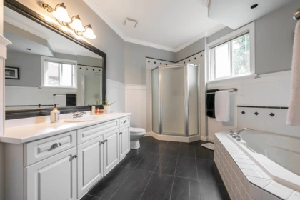 Basement Recreation Room Photo of 16683 77 Avenue, Surrey, BC