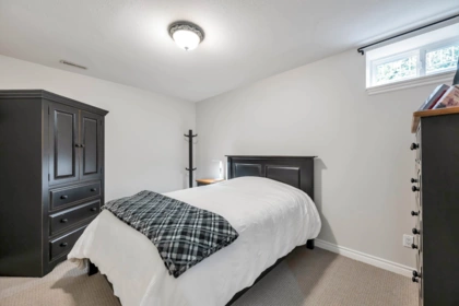 Garden / Landscaping Photo of 16683 77 Avenue, Surrey, BC