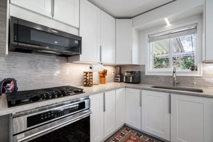 Breakfast Nook Photo of 2333 Kirkstone Road, North Vancouver, BC
