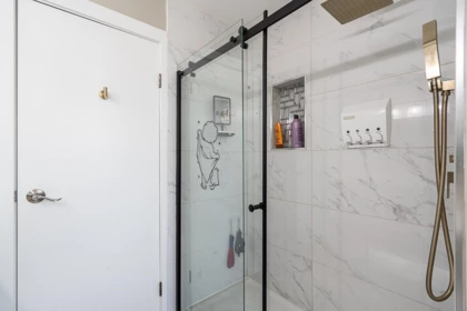 Hallway Photo of 2333 Kirkstone Road, North Vancouver, BC