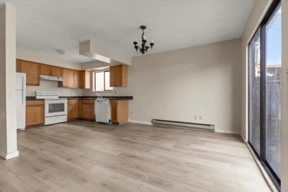 Primary Bedroom Photo of 8547 Mccutcheon Avenue, Chilliwack, BC
