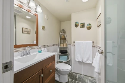 Laundry Room Photo of 512 1216 Homer Street, Vancouver, BC