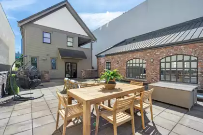 33 E 6th Avenue, Vancouver, BC, Vancouver — Single Family Residence for sale