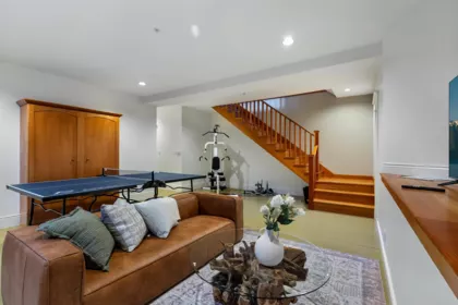Loft / Bonus Room Photo of 33 E 6th Avenue, Vancouver, BC
