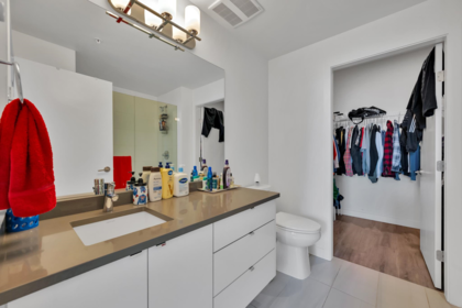 Mudroom Photo of 302 2649 James Street, Abbotsford, BC