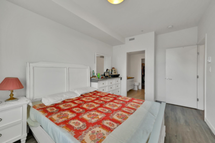 Office / Den Photo of 302 2649 James Street, Abbotsford, BC