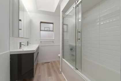 Entry Foyer Photo of 1177 E 15th Street, North Vancouver, BC