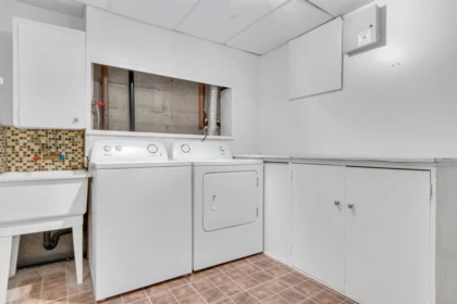 Hot Tub / Spa Photo of 1177 E 15th Street, North Vancouver, BC