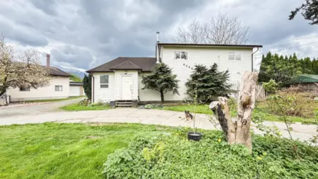 Aerial View of 6390 Pioneer Avenue, Agassiz, BC