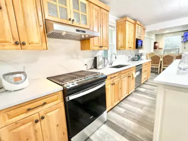 Laundry Room Photo of 6390 Pioneer Avenue, Agassiz, BC