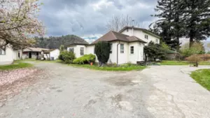 6390 Pioneer Avenue, Agassiz, BC