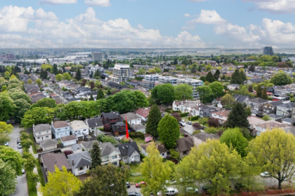 Backyard Photo of 922 Park Drive, Vancouver, BC