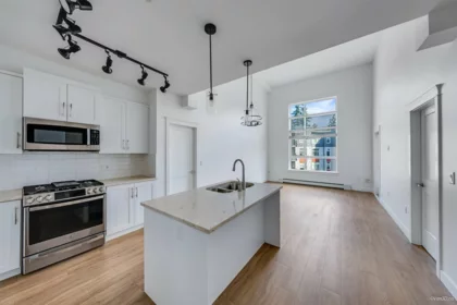 509 11077 Ravine Road, Surrey, BC, Surrey — Apartment/Condo for sale