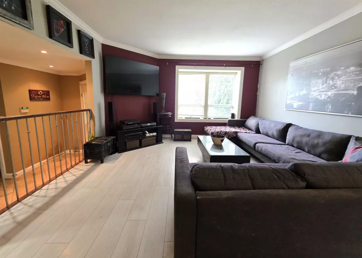 Family Room Photo of 12033 206b Street, Maple Ridge, BC