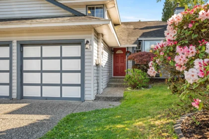21560 93b Avenue, Langley, BC, Langley — Single Family Residence for sale
