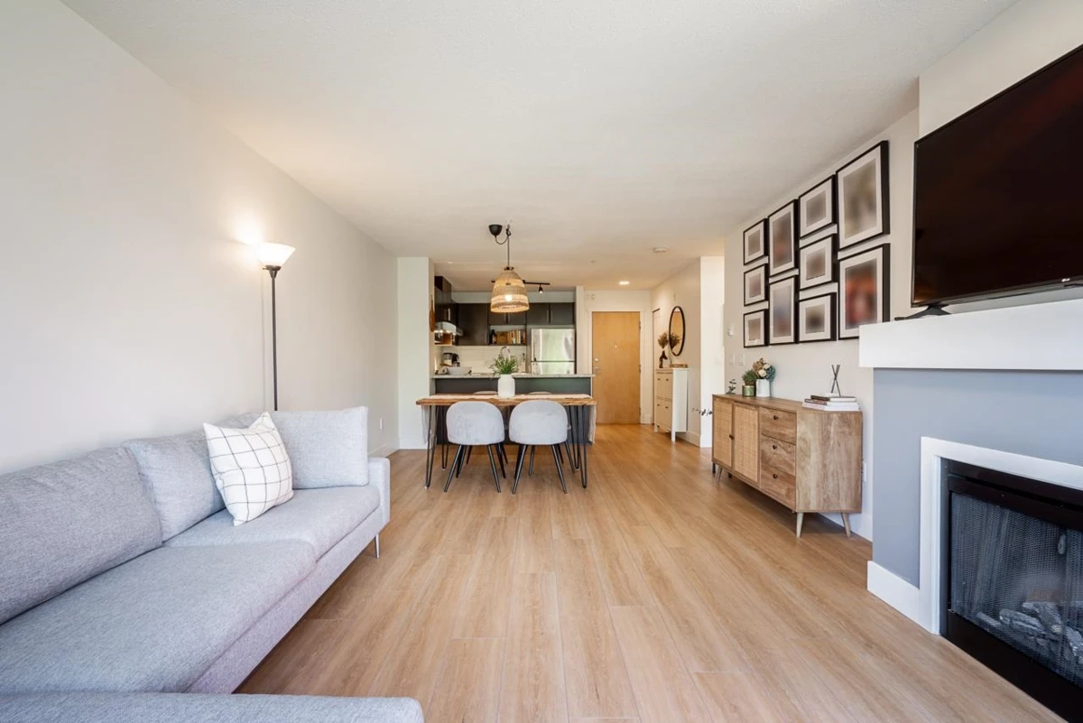 Dining Area Photo of 115 600 Klahanie Drive, Port Moody, BC