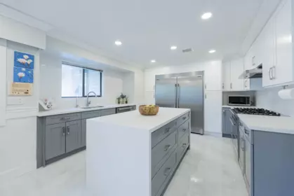 Kitchen Island Photo of 9252 204 Street, Langley, BC