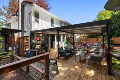 Swimming Pool Photo of 15336 112 Avenue, Surrey, BC
