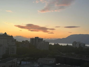 724 1445 Marpole Avenue, Vancouver, BC, Fairview VW — 3 bed apartment/condo for sale