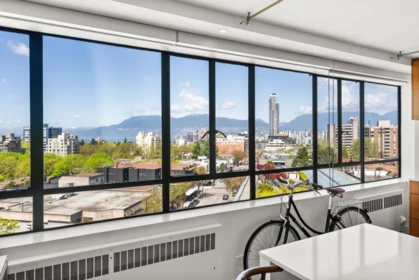Kitchen Photo of 724 1445 Marpole Avenue, Vancouver, BC