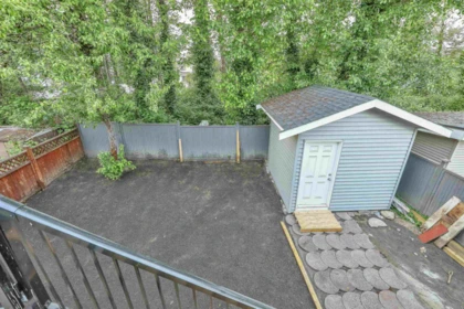 Outdoor Kitchen Photo of 12509 77b Avenue, Surrey, BC