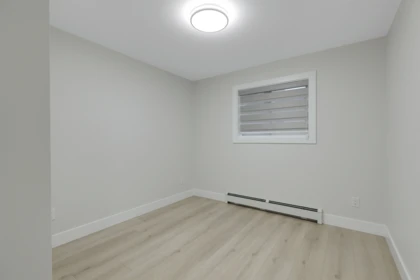Powder Room Photo of 12509 77b Avenue, Surrey, BC