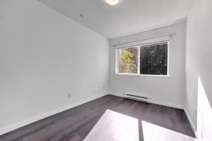 Hallway Photo of 210 2038 Sandalwood Crescent, Abbotsford, BC