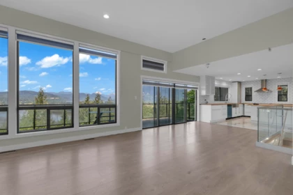 Kitchen Photo of 36566 Sumas Mountain Road, Abbotsford, BC