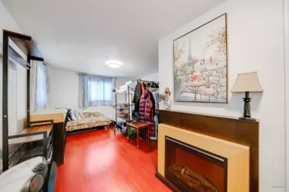 Hot Tub / Spa Photo of 1023 E 8th Avenue, Vancouver, BC