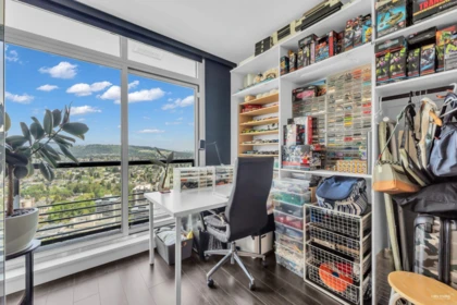 Kitchen Island Photo of 4508 4730 Lougheed Highway, Burnaby, BC