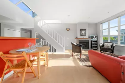 Basement Recreation Room Photo of 207 669 W 7th Avenue, Vancouver, BC