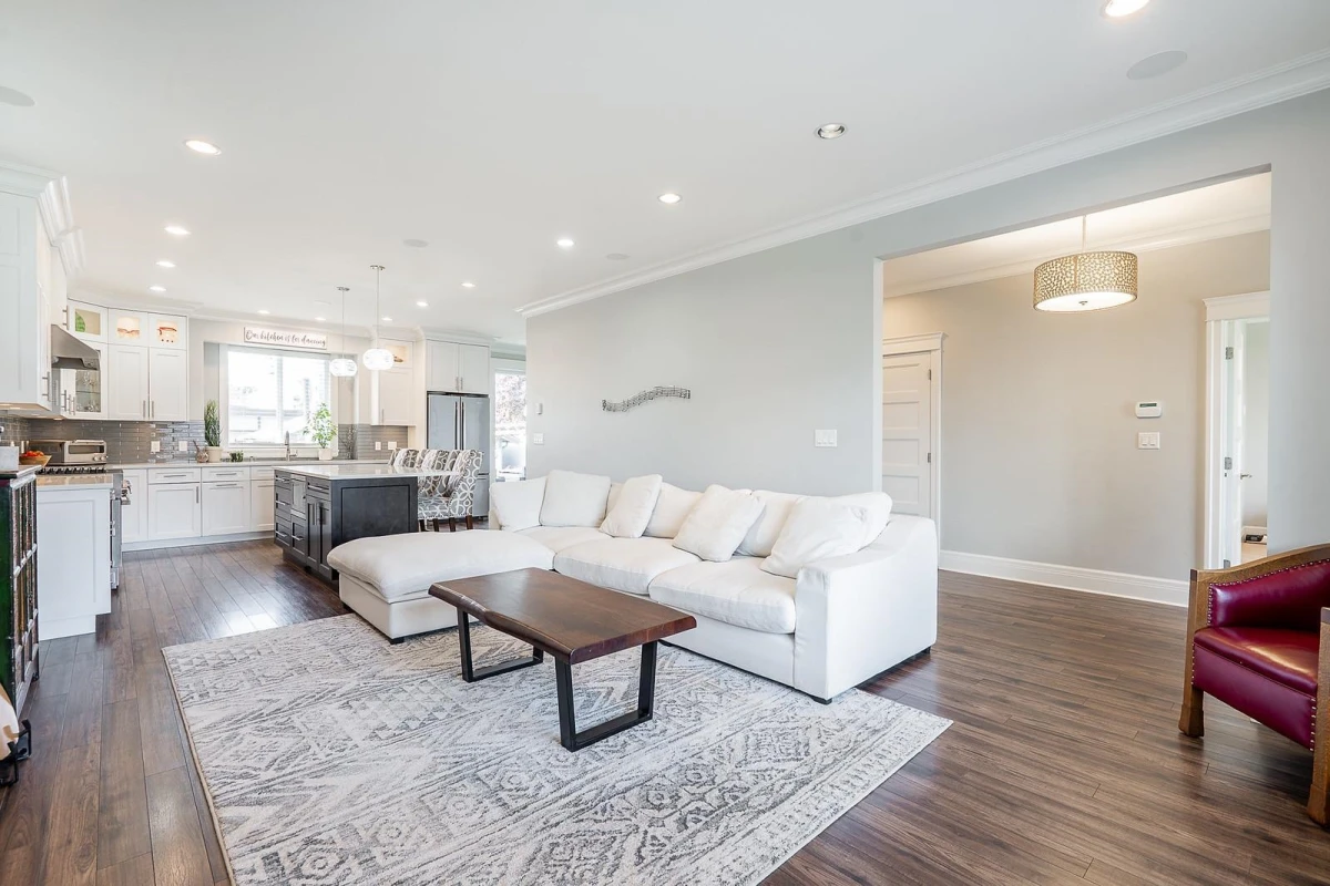Family Room Photo of 374 Simpson Street, New Westminster, BC