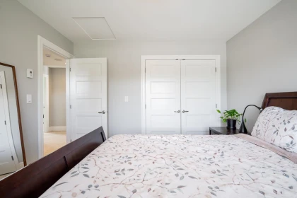 Guest Bathroom Photo of 374 Simpson Street, New Westminster, BC