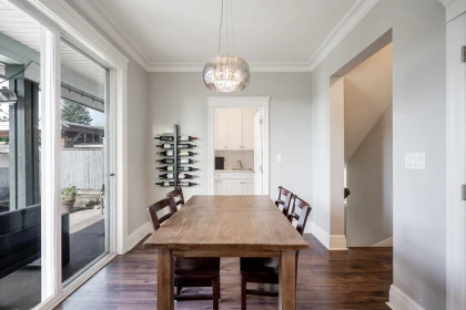Kitchen Island Photo of 374 Simpson Street, New Westminster, BC