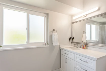 Hallway Photo of 1315 Johnson Street, Coquitlam, BC