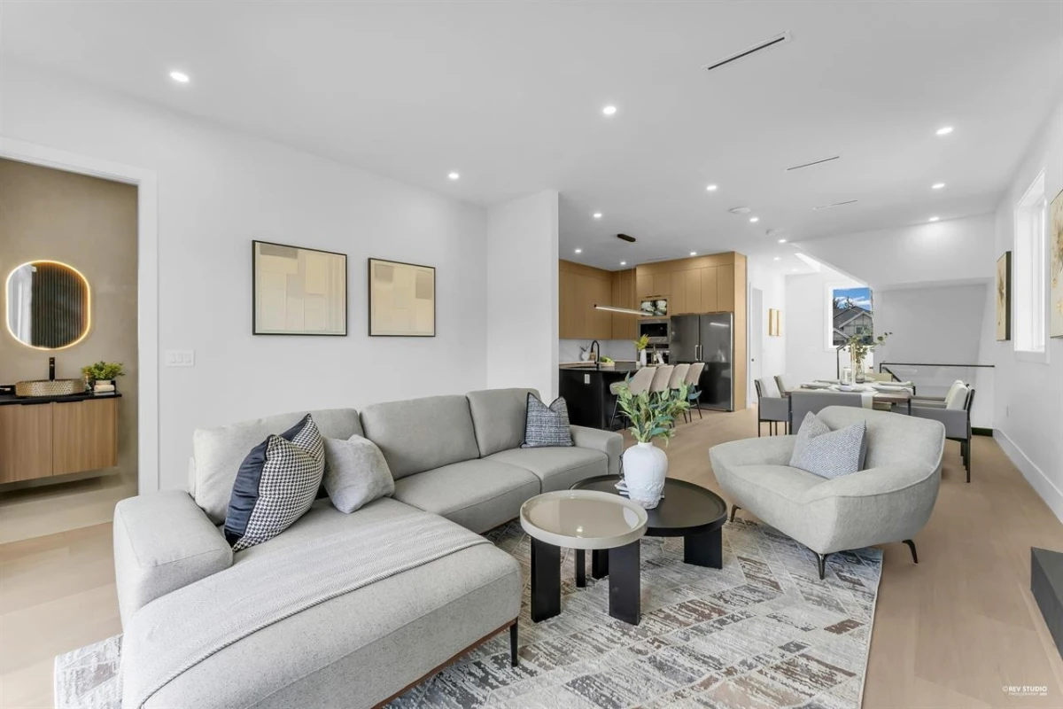 Dining Area Photo of 102 15861 111a Avenue, Surrey, BC
