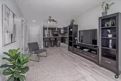 213 5438 198 Street, Langley, BC, Langley — Apartment/Condo for sale