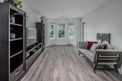 213 5438 198 Street, Langley, BC, Langley — Apartment/Condo for sale