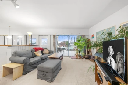 741 E 14th Street, North Vancouver, BC, North Vancouver — Single Family Residence for sale