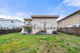 741 E 14th Street, North Vancouver, BC