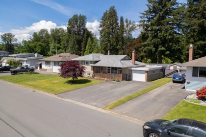 45741 Berkeley Avenue, Chilliwack, BC, Chilliwack — Single Family Residence for sale