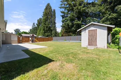 Garden / Landscaping Photo of 45741 Berkeley Avenue, Chilliwack, BC