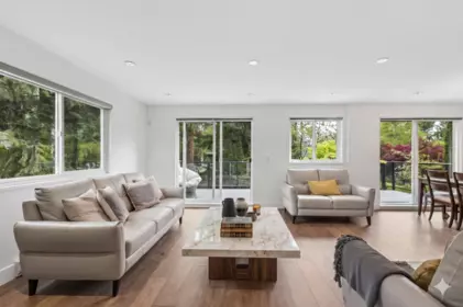 Breakfast Nook Photo of 2999 Larson Road, North Vancouver, BC