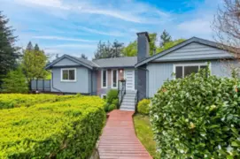 2999 Larson Road, North Vancouver, BC