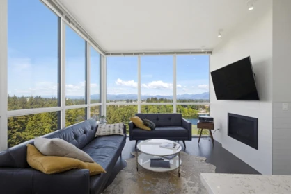 Entry Foyer Photo of 1601 2180 Gladwin Road, Abbotsford, BC