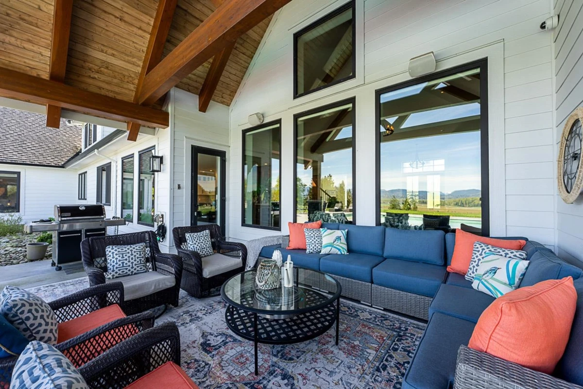 Living Room Photo of 4424 Townline Road, Abbotsford, BC