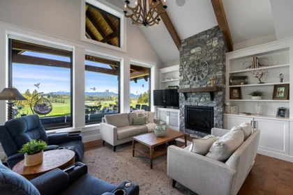 Entry Foyer Photo of 4424 Townline Road, Abbotsford, BC