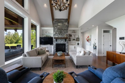 Hallway Photo of 4424 Townline Road, Abbotsford, BC