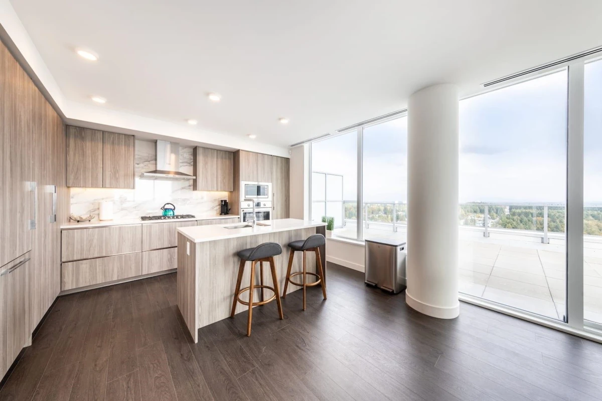 Family Room Photo of 3602 13778 100 Avenue, Surrey, BC