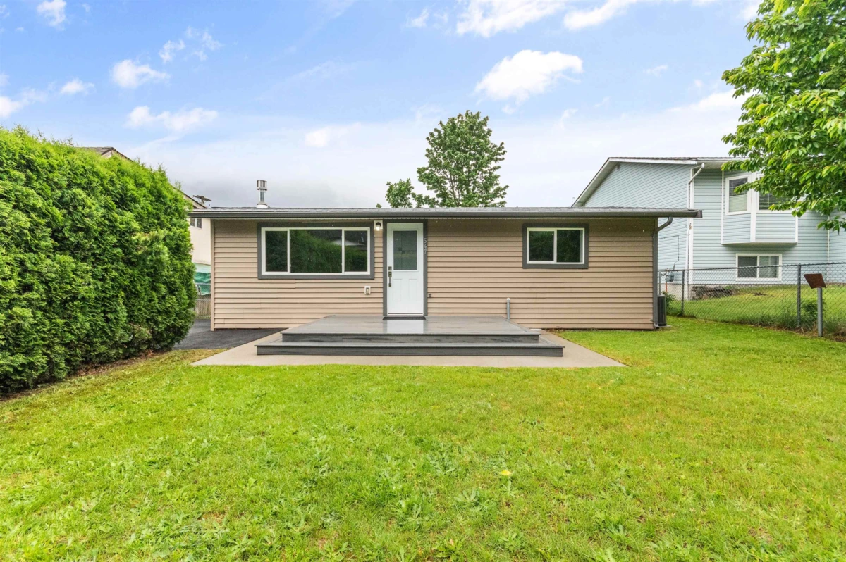 Exterior Rear Photo of 547 Fort Street, Hope, BC